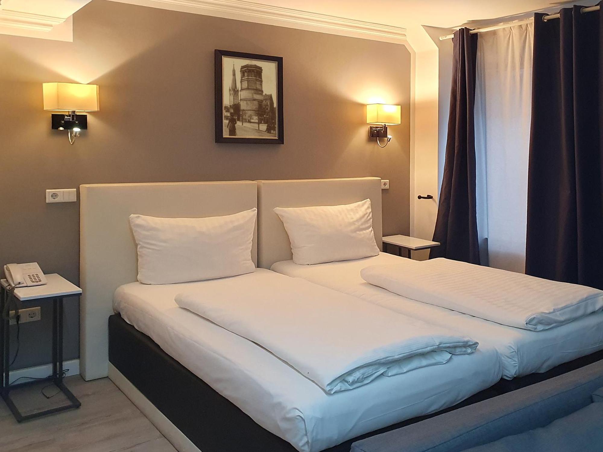 Rheinmetropole Hotel Düsseldorf Extérieur photo